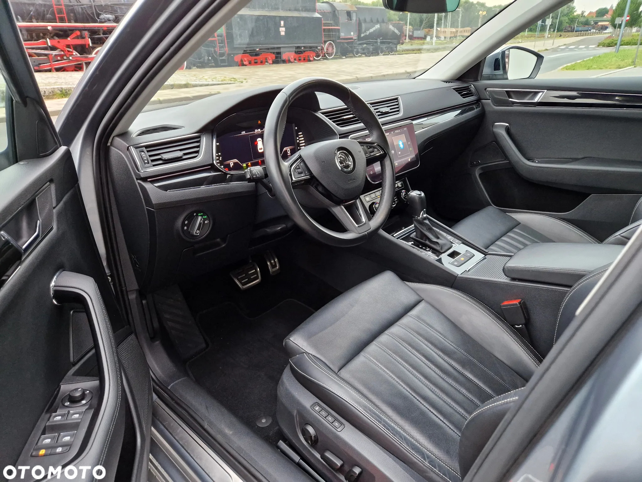 Skoda Superb 2.0 TSI L&K DSG - 5