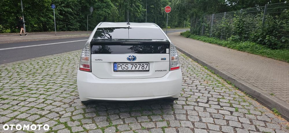 Toyota Prius 1.8 HSD Sol - 12