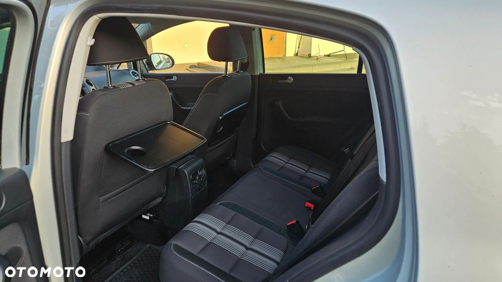Volkswagen Golf Plus 1.6 TDI DPF MATCH - 25