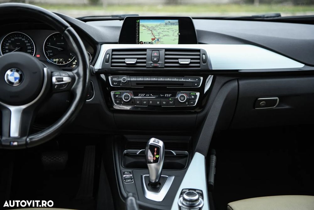 BMW Seria 3 318d Touring Aut. Advantage - 9