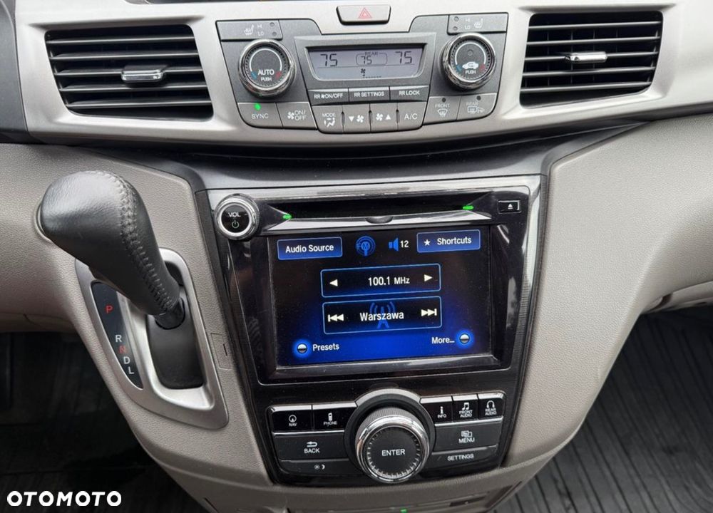 Honda Odyssey 3.5 LX - 21