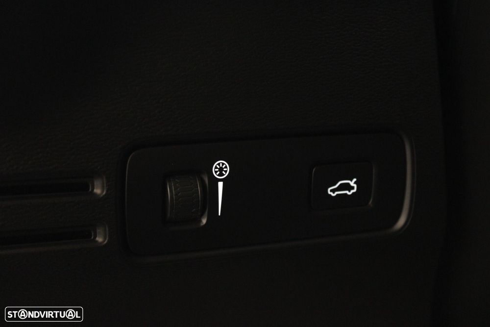 Volvo XC 40 1.5 T2 Momentum - 14