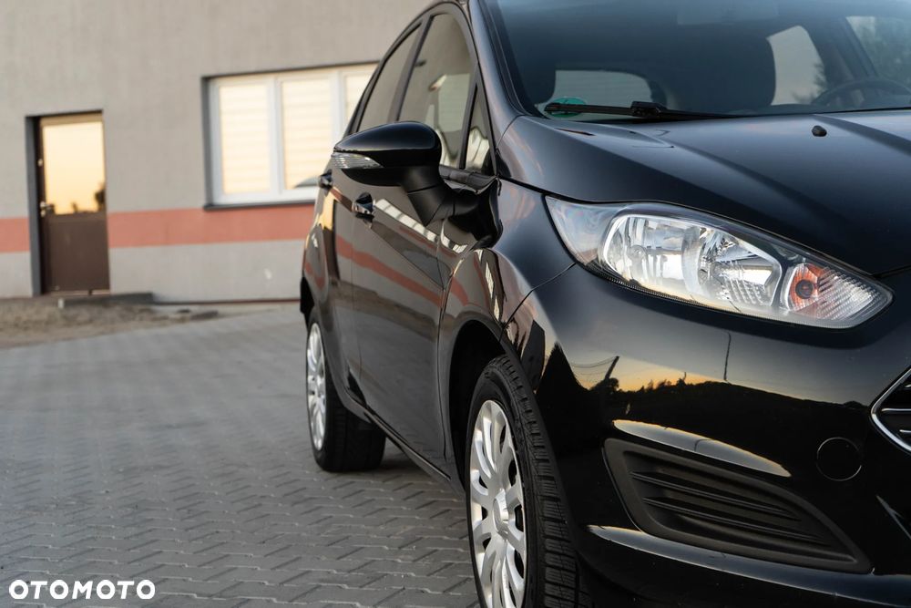 Ford Fiesta 1.25 Celebration - 8
