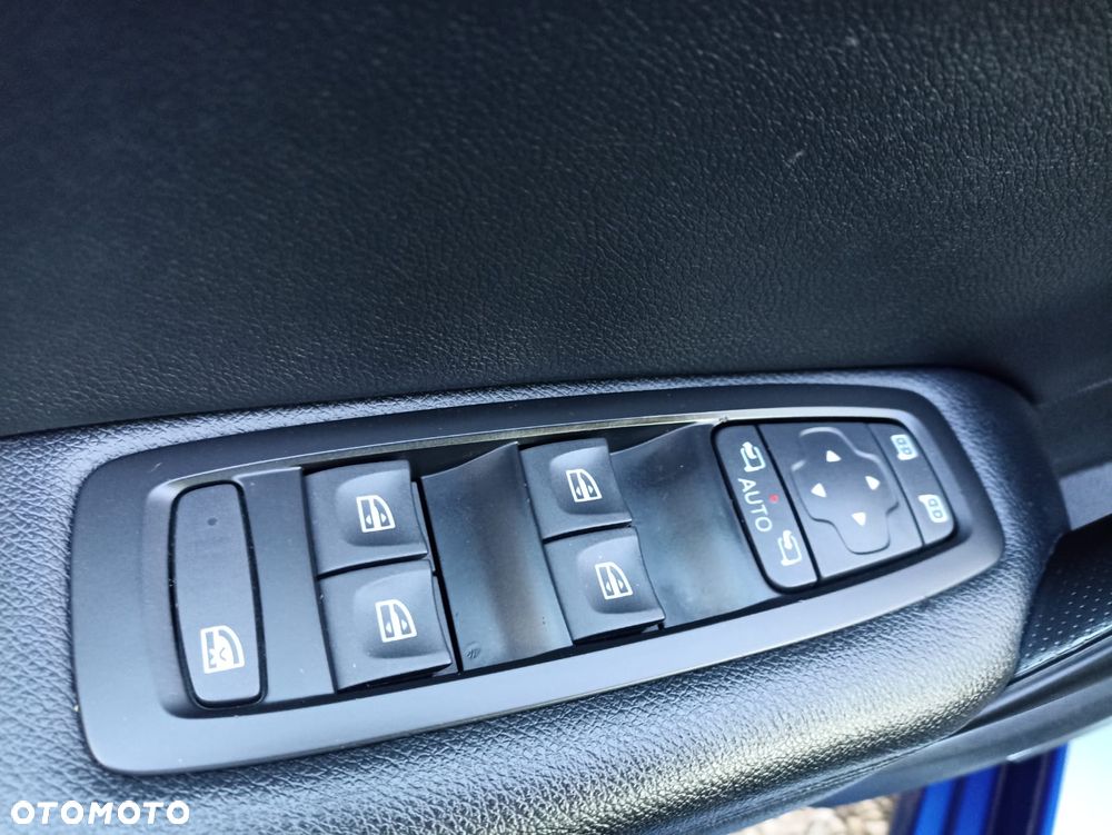 Renault Megane ENERGY dCi 130 GT LINE - 35