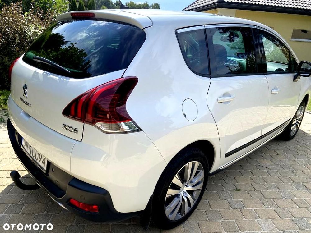 Peugeot 3008 1.6 BlueHDi Style S&S - 16