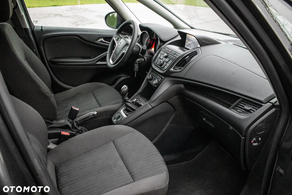 Opel Zafira 1.4 T Cosmo EcoFLEX S&S EU6 - 26