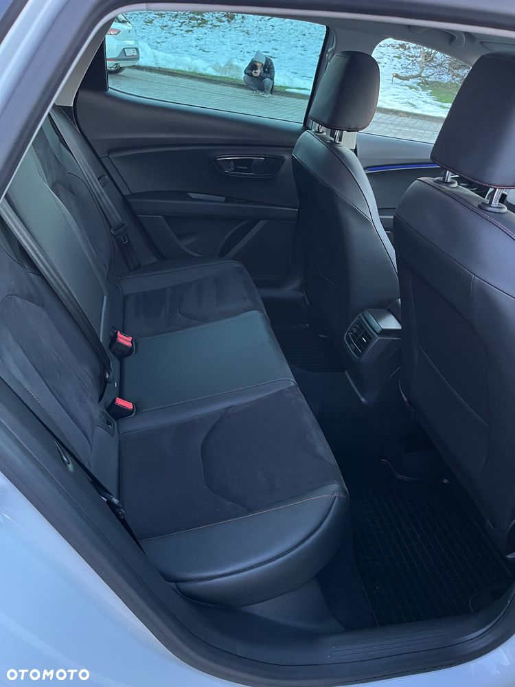 Seat Leon 1.5 TSI ACT DSG OPF FR Black Matt Edition - 32