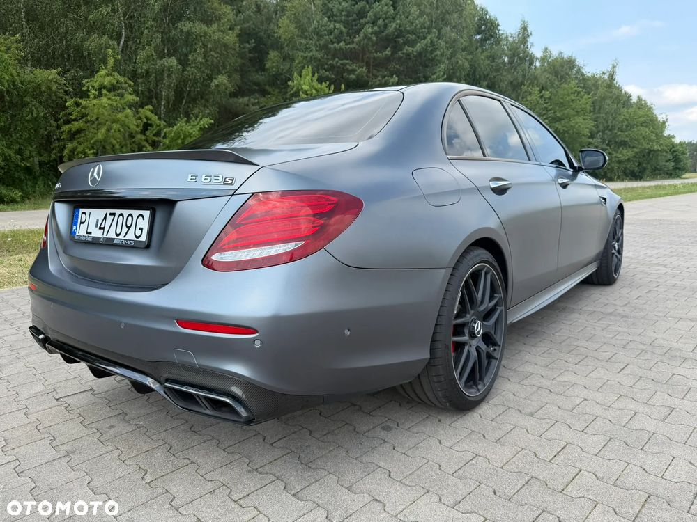 Mercedes-Benz Klasa E AMG 63 S 4Matic+ AMG Speedshift MCT-9G - 15
