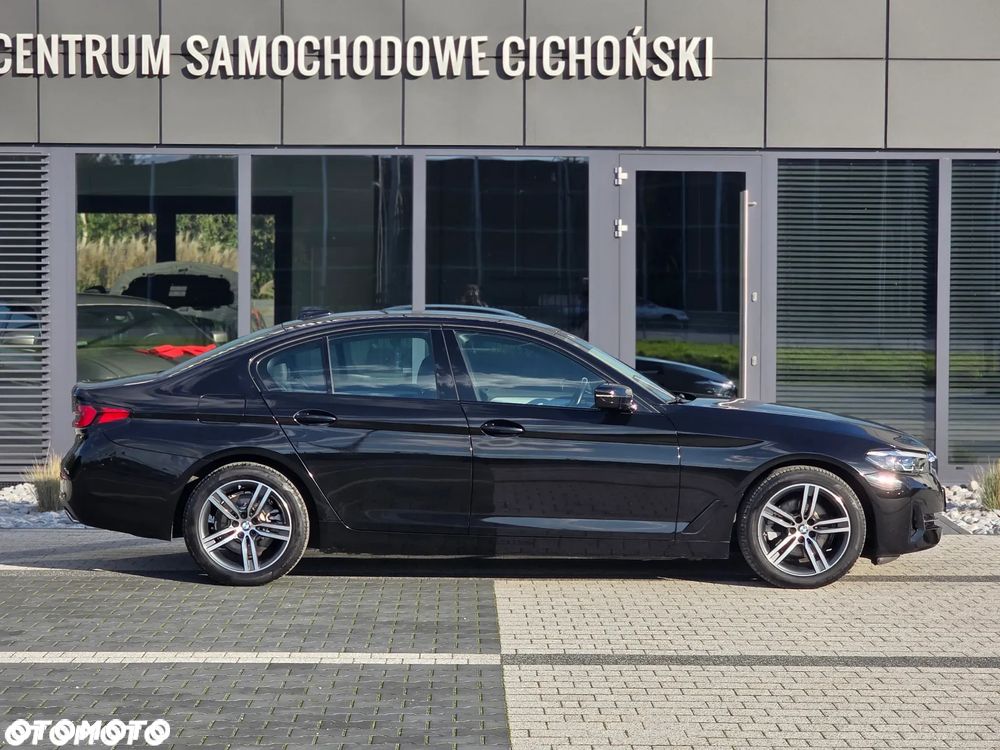 BMW Seria 5 520i GPF Business Edition sport - 34