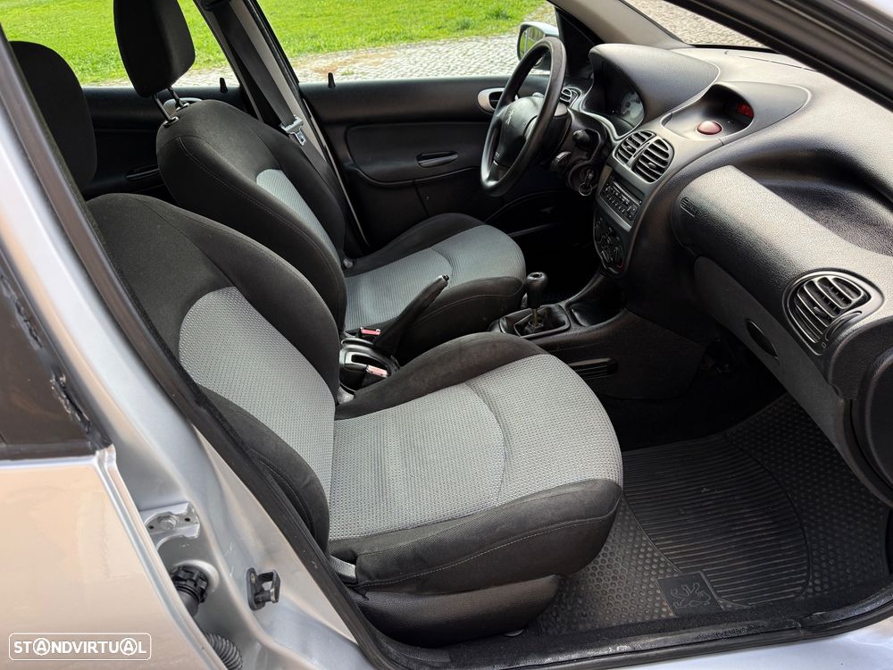 Peugeot 206 1.1 XR - 11