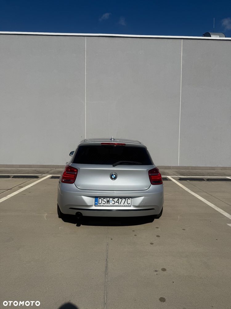 BMW Seria 1 118d Sport Line - 10