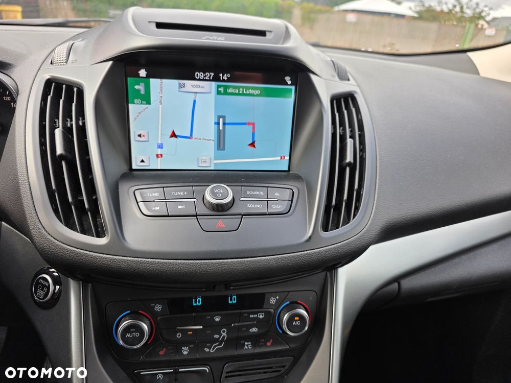 Ford Kuga - 12
