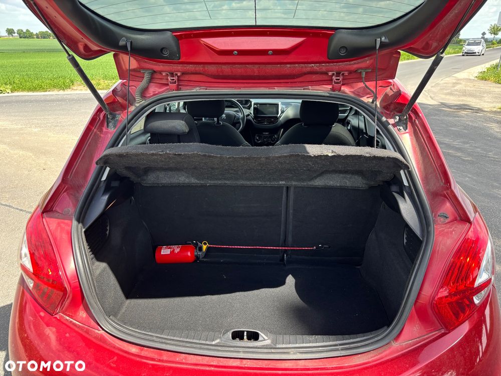 Peugeot 208 1.2 PureTech Active - 15