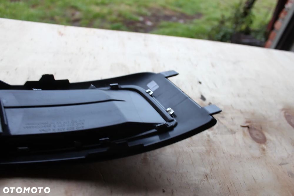 KRATKA ZDERZAKA LEWA AUDI Q7 4M S LINE 4M0807151B 2017 - 10