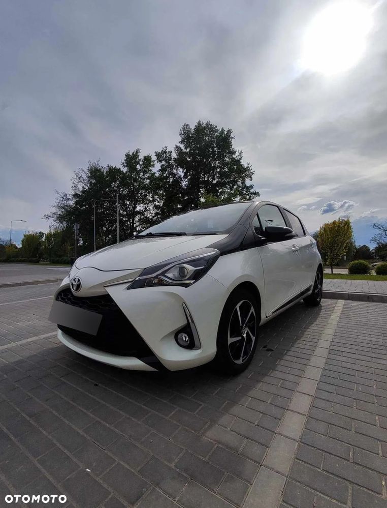 Toyota Yaris 1.5 Selection - 1