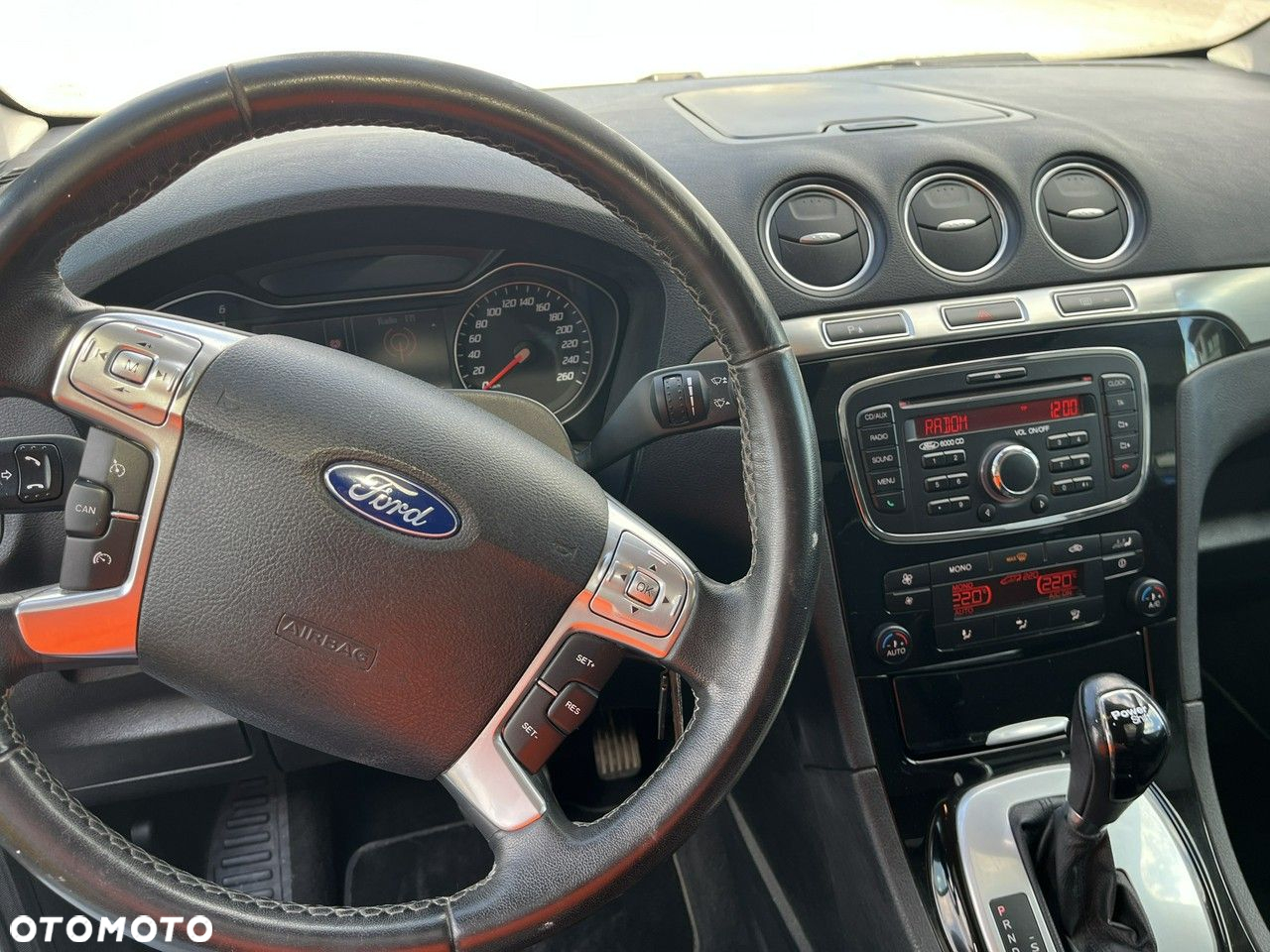 Ford Galaxy - 12
