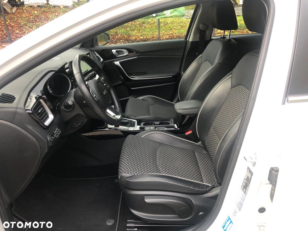 Kia XCeed 1.5 T-GDI Business Line DCT - 8