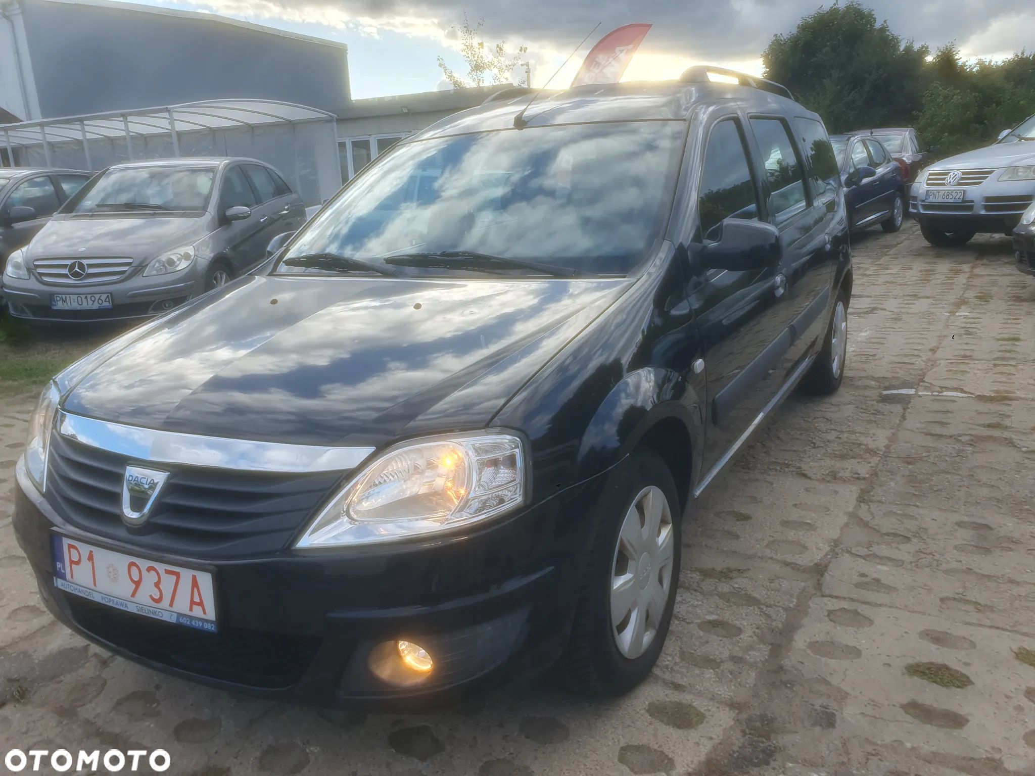 Dacia Logan MCV 1.6 16V Hi-Flex - 1