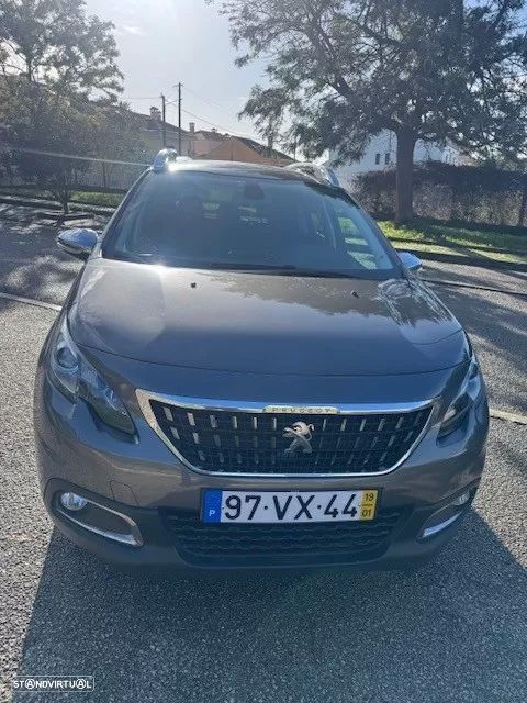 Peugeot 2008 1.5 BlueHDi Style - 9
