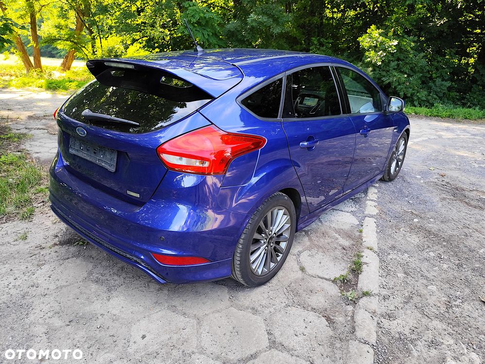 Ford Focus - 12