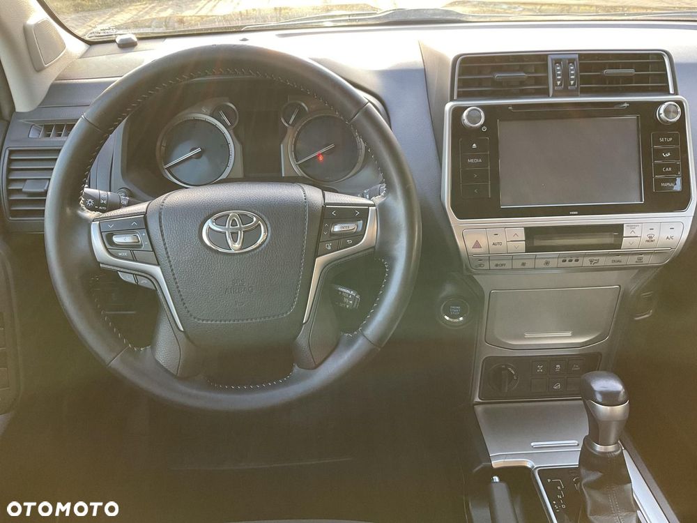 Toyota Land Cruiser LC 2.8 D-4D Prado - 12