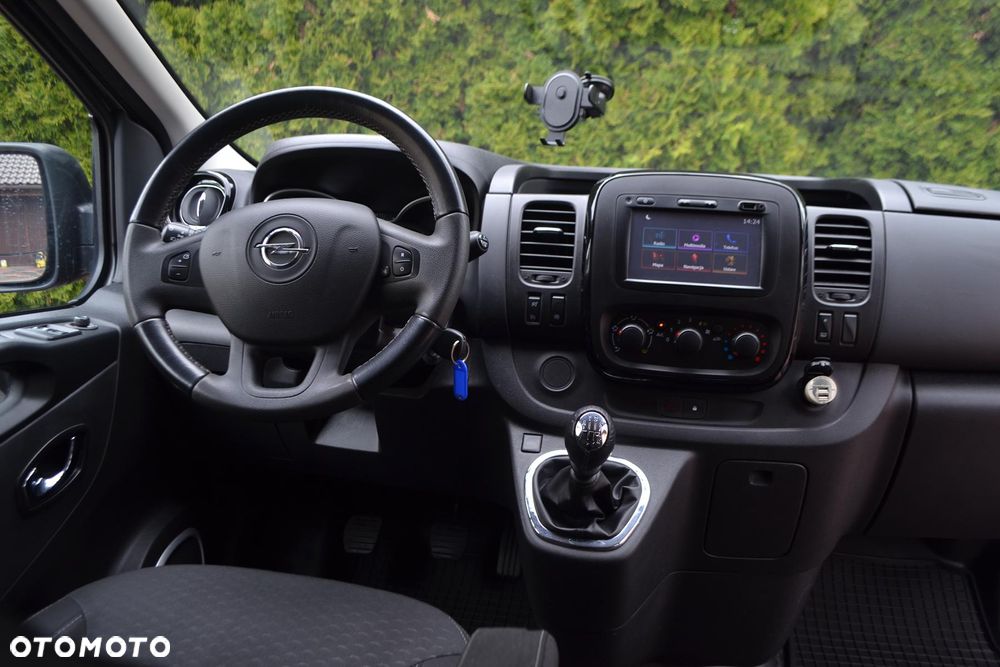 Opel Vivaro L2H1 2,9t Elegance Premium - 4