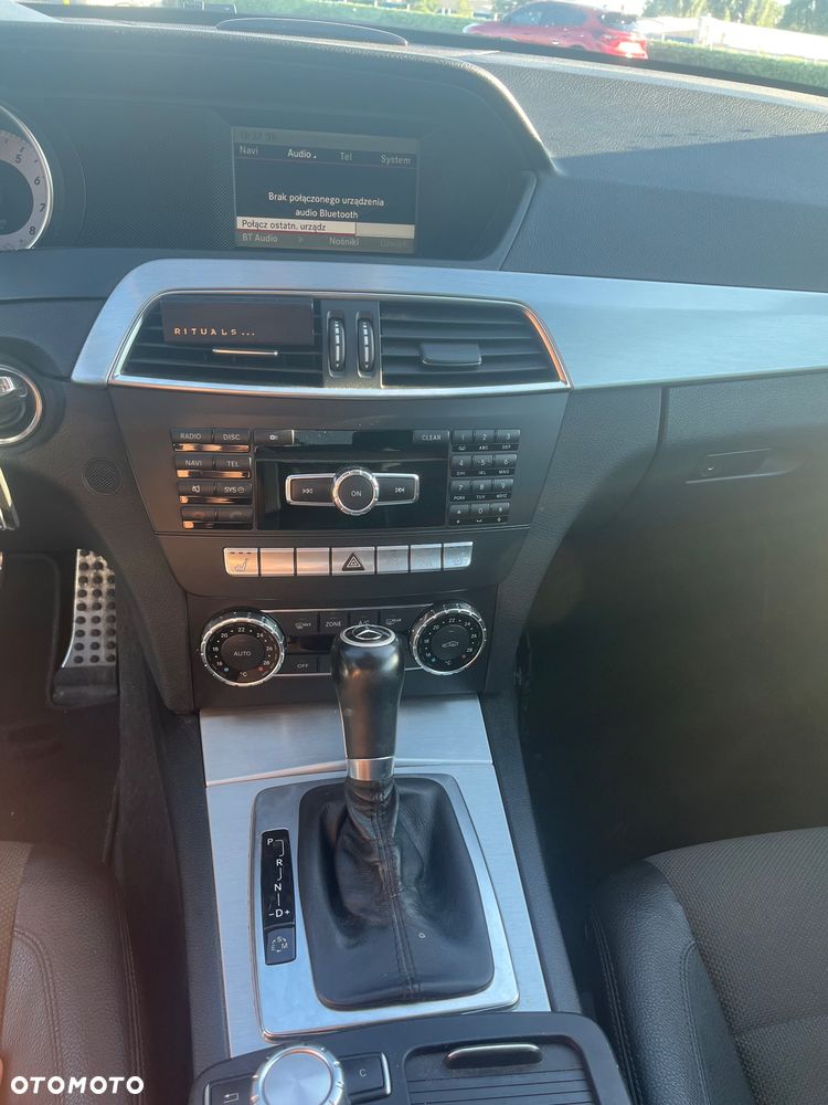 Mercedes-Benz Klasa C 250 7G-TRONIC Edition - 21