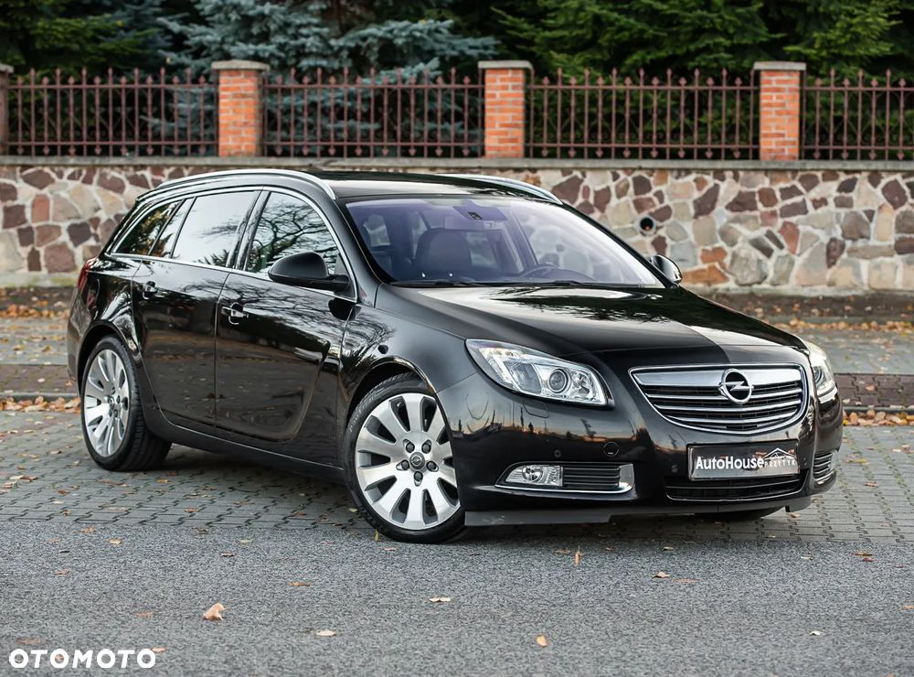 Opel Insignia 2.0 Turbo Sports Tourer 4x4 Automatik Cosmo - 8