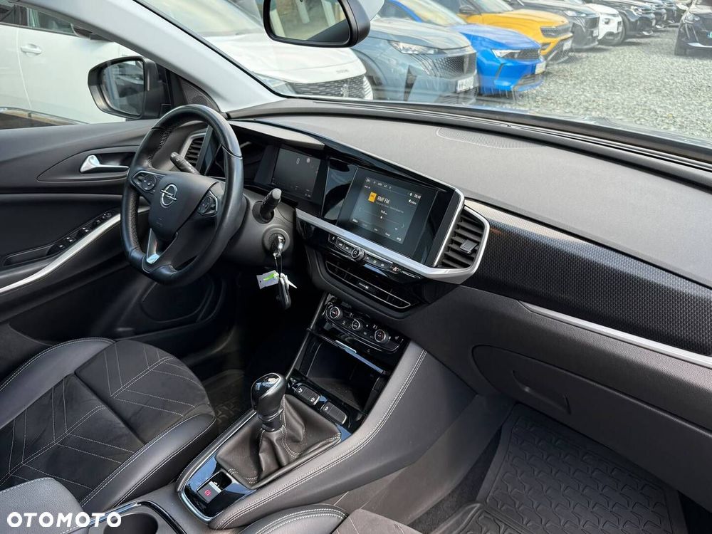 Opel Grandland 1.2 T GS S&S - 27