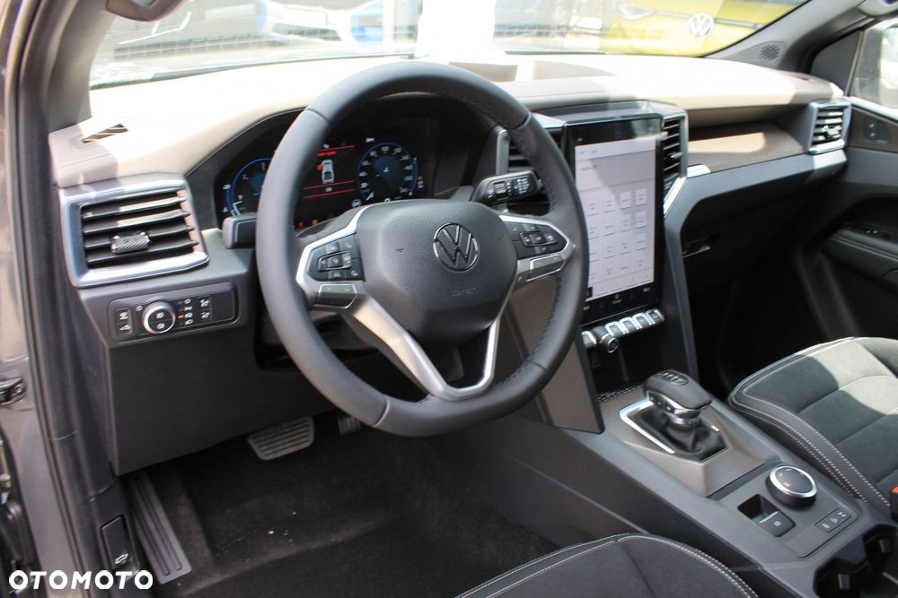 Volkswagen Amarok - 11