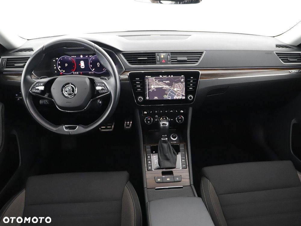 Skoda Superb 2.0 TDI SCR 4x4 Scout DSG - 27