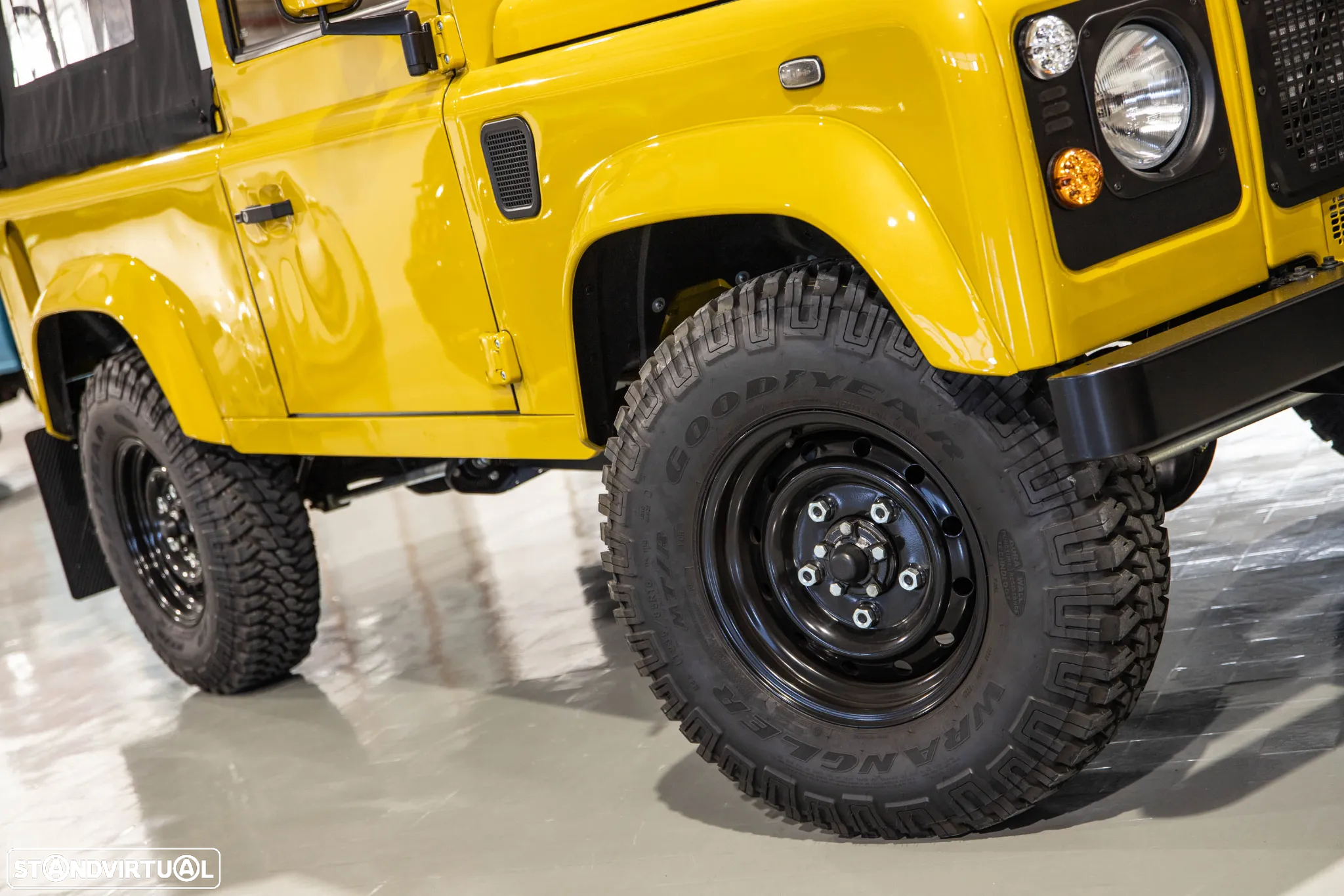 Land Rover Defender 90 SW 2.4 CRD E - 5