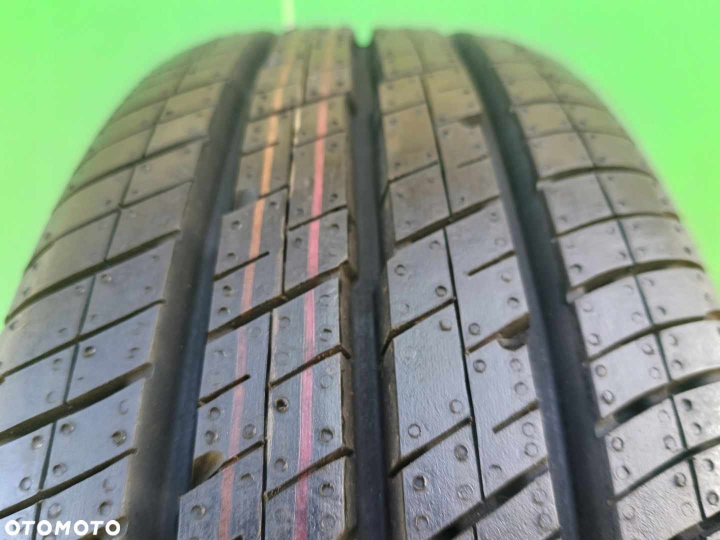 CONTINENTAL VANCO 2 195/65/16 C, 1 szt 10,4 mm - 1