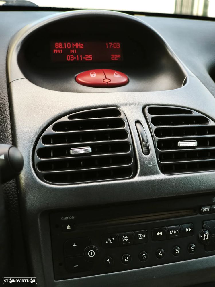 Peugeot 206 CC 1.6 HDi - 13