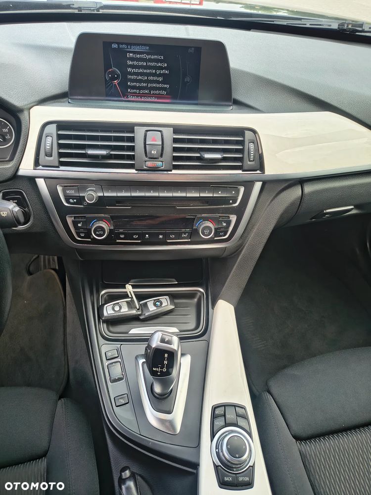 BMW Seria 3 318d Blue Performance Luxury Line - 14
