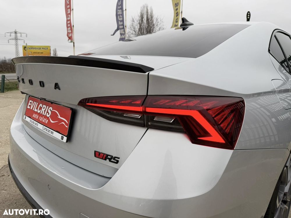Skoda Octavia 2.0 245 TSI DSG RS - 37