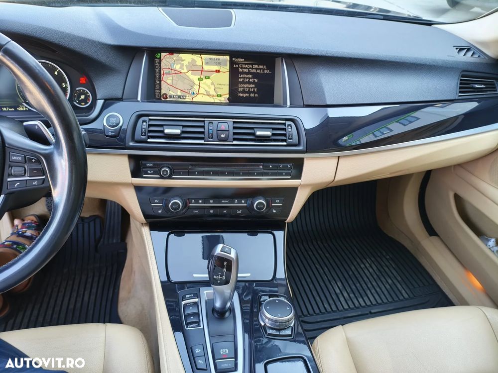 BMW Seria 5 520d xDrive AT - 14