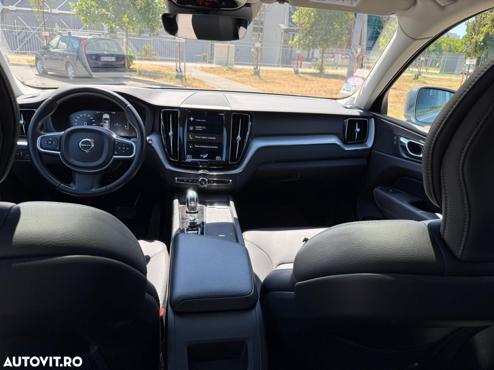 Volvo XC 60 T8 Twin Engine AWD Momentum Pro - 16