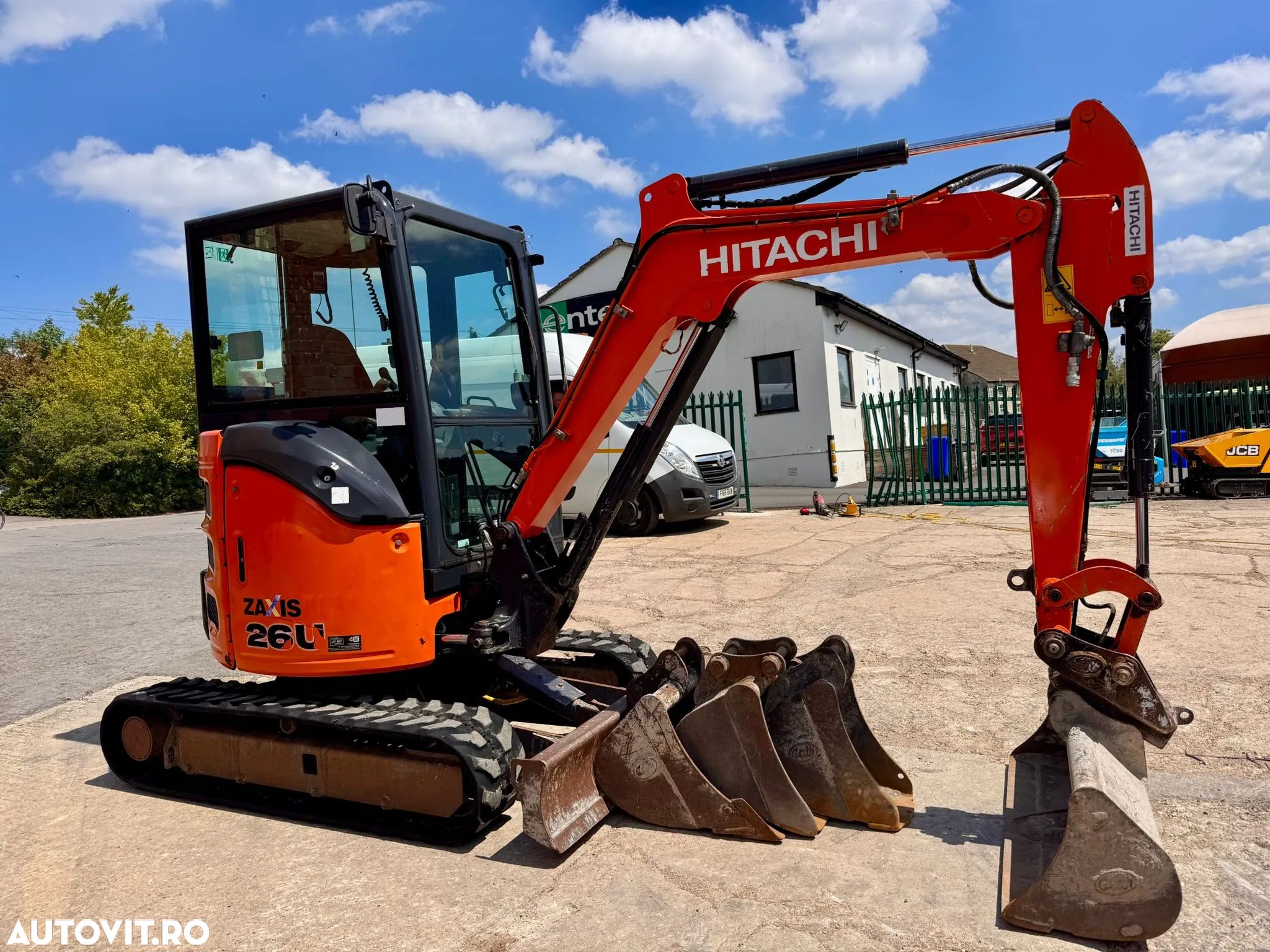 Hitachi ZX26 - 1