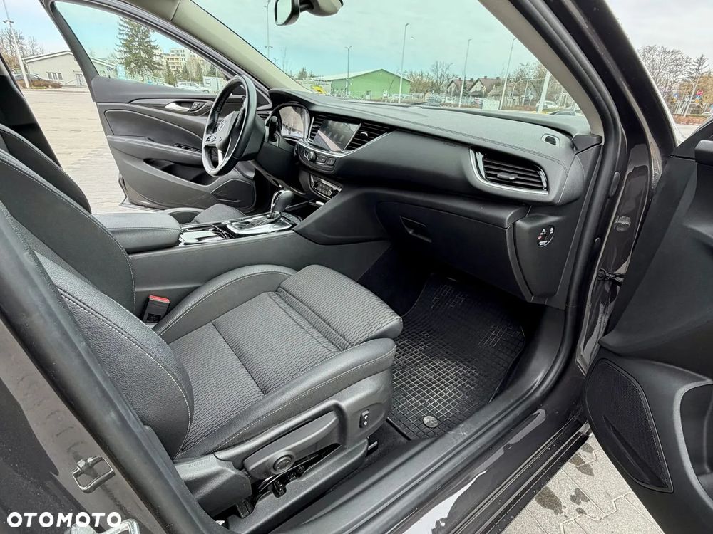 Opel Insignia 2.0 T Business Elegance S&S - 18