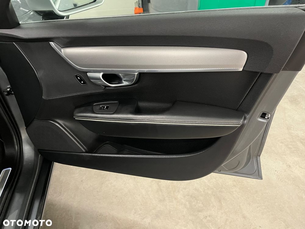 Volvo V90 D3 Geartronic R Design - 32