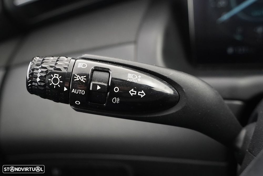 Hyundai Tucson 1.6 CRDi Vanguard DCT - 17