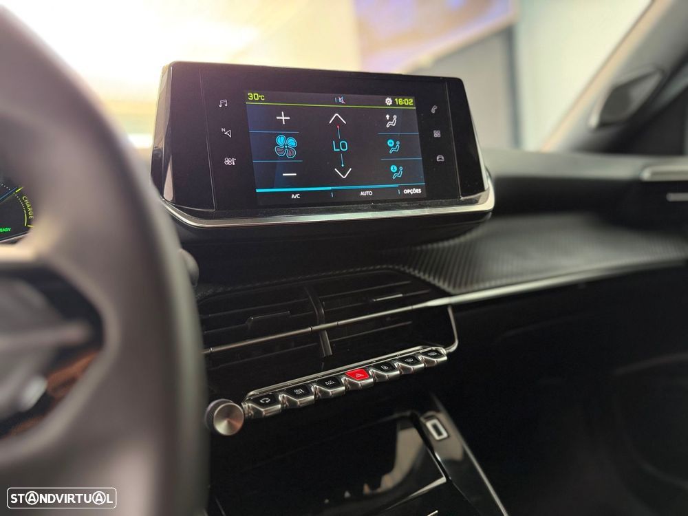 Peugeot e-2008 50 kWh Allure - 21