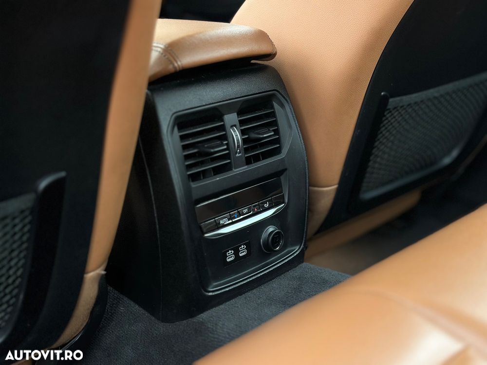 BMW Seria 3 330e Aut. - 22