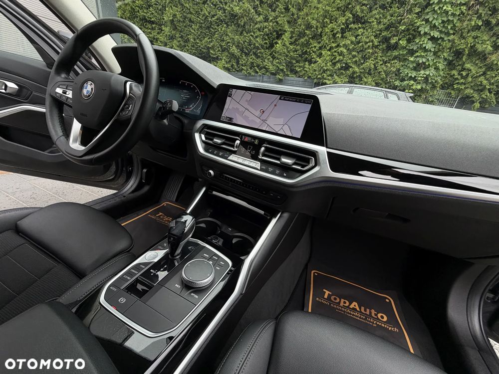 BMW Seria 3 320d Advantage - 16
