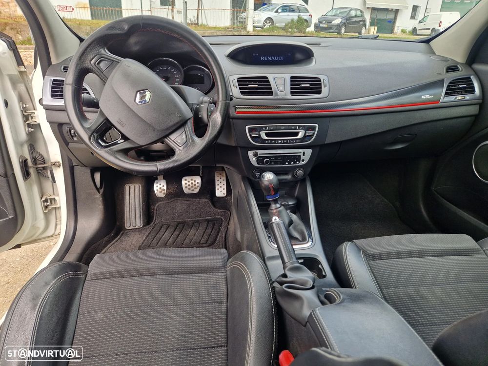 Renault Mégane Sport Tourer 1.5 dCi GT Line SS - 9