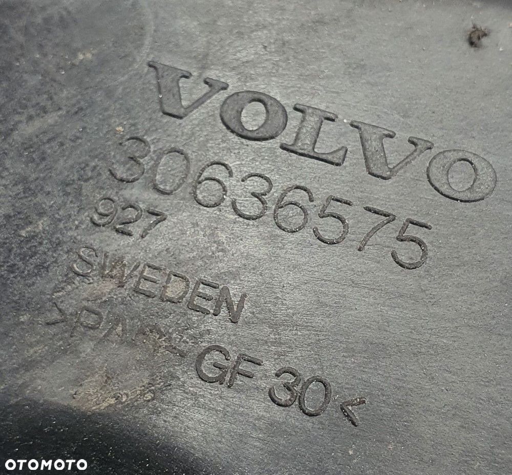 ŁAPA MOCOWANIE FILTRA VOLVO V70 II 30636575 - 2