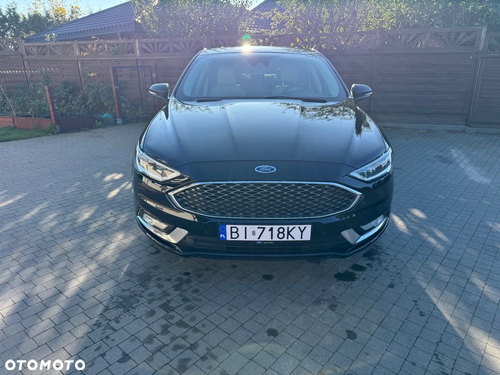 Ford Fusion - 8