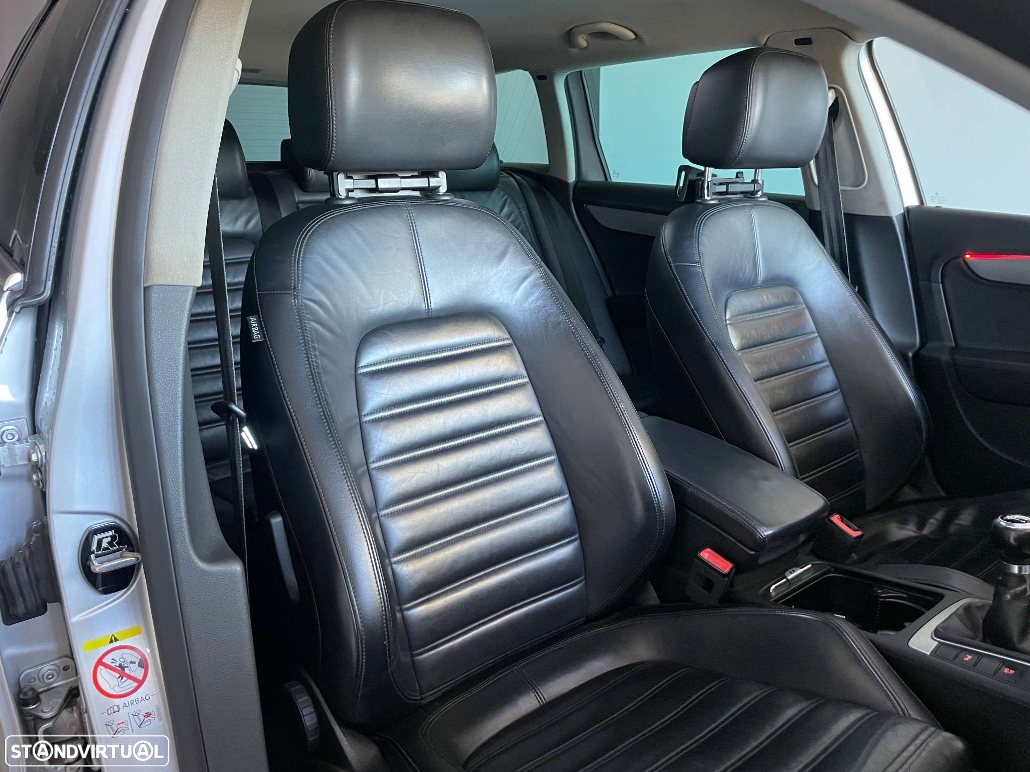 VW Passat Variant 2.0 TDi Sport R-Line - 8