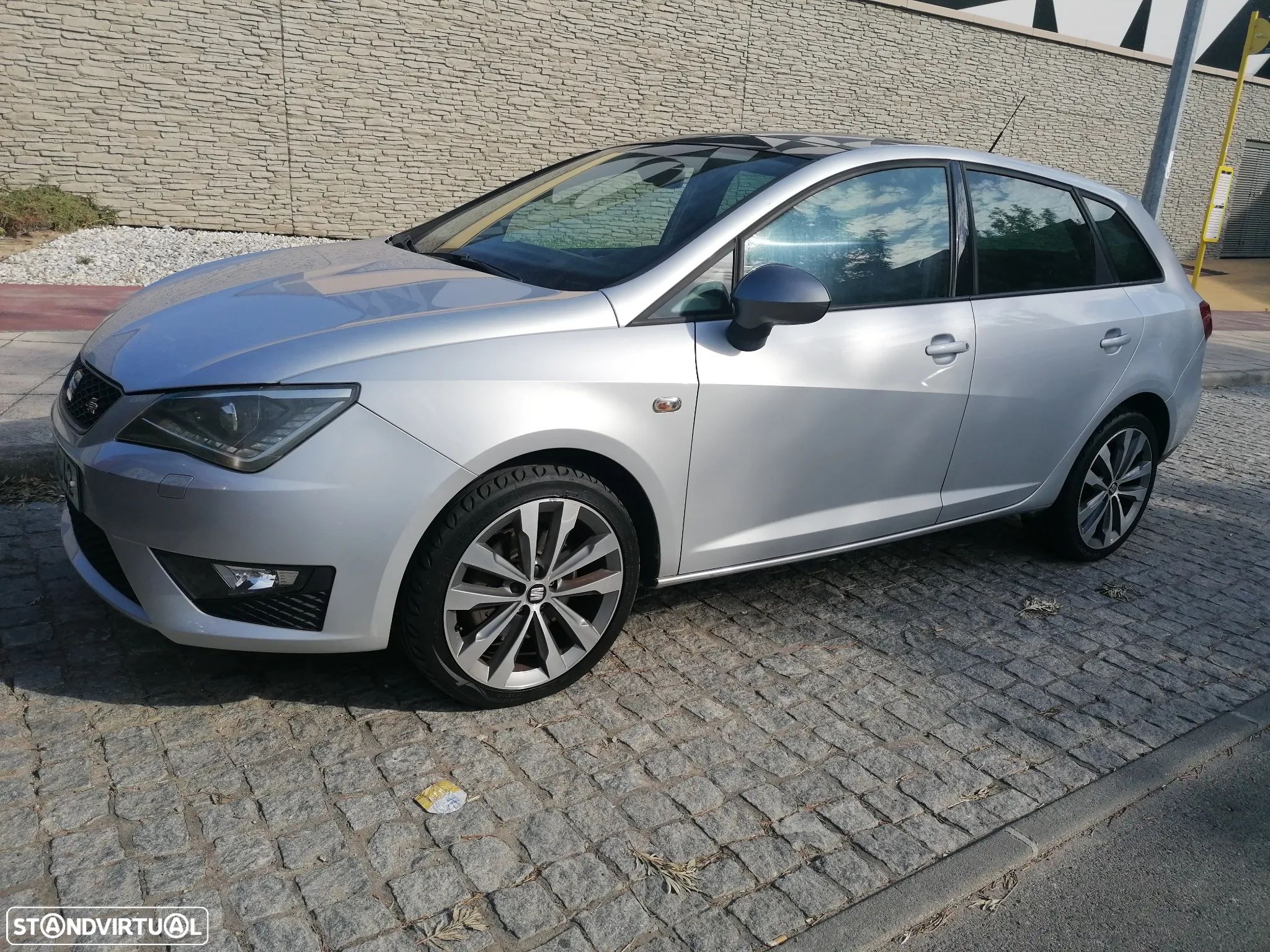 SEAT Ibiza ST 1.4 TDI FR - 1
